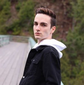 Meet your Posher, André-marc